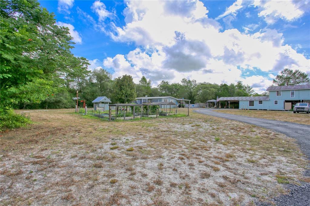 Property Photo:  42044 Maggie Jones Road  FL 32767 