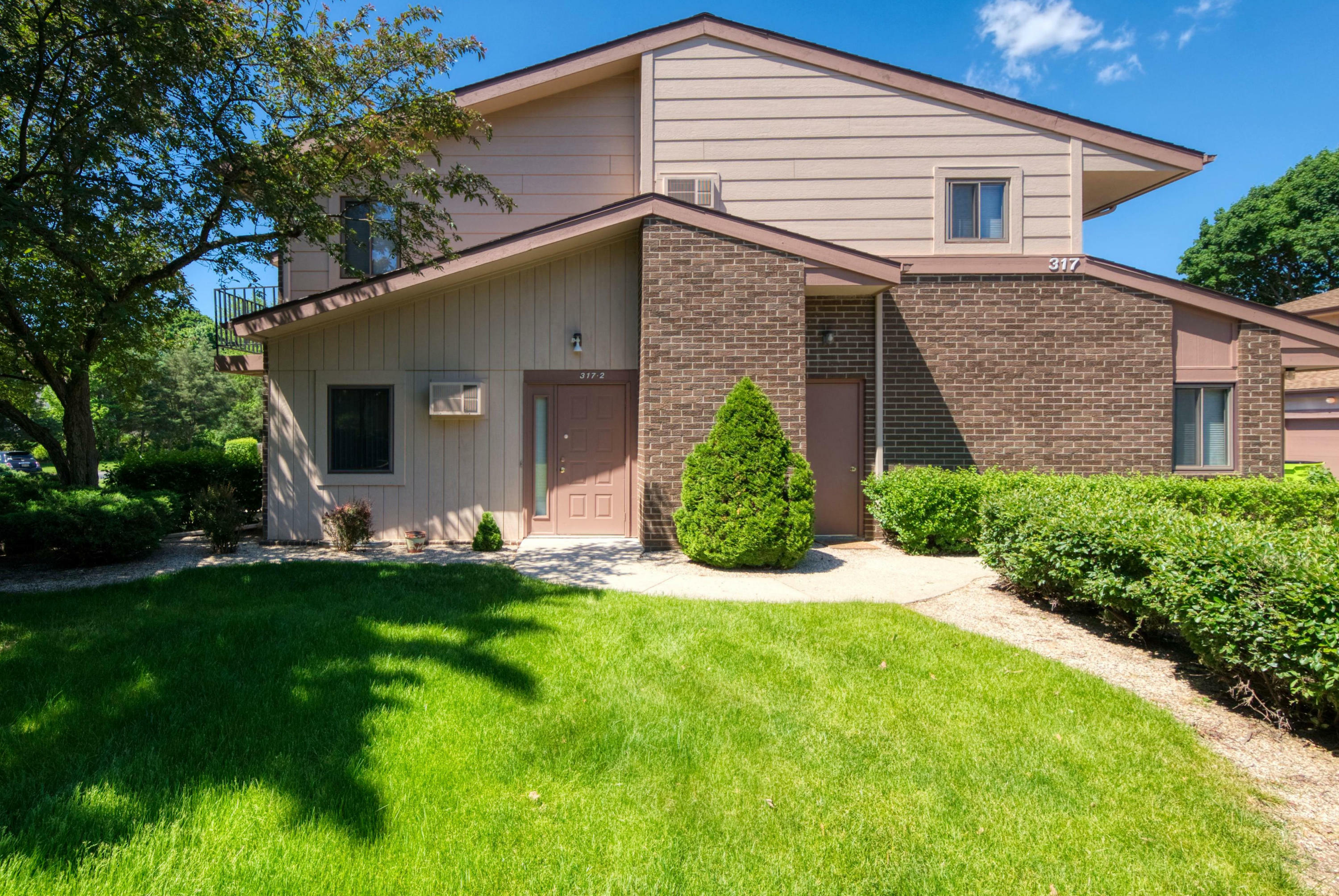 Property Photo: 317 Cheviot Chase - 2 WI 53186