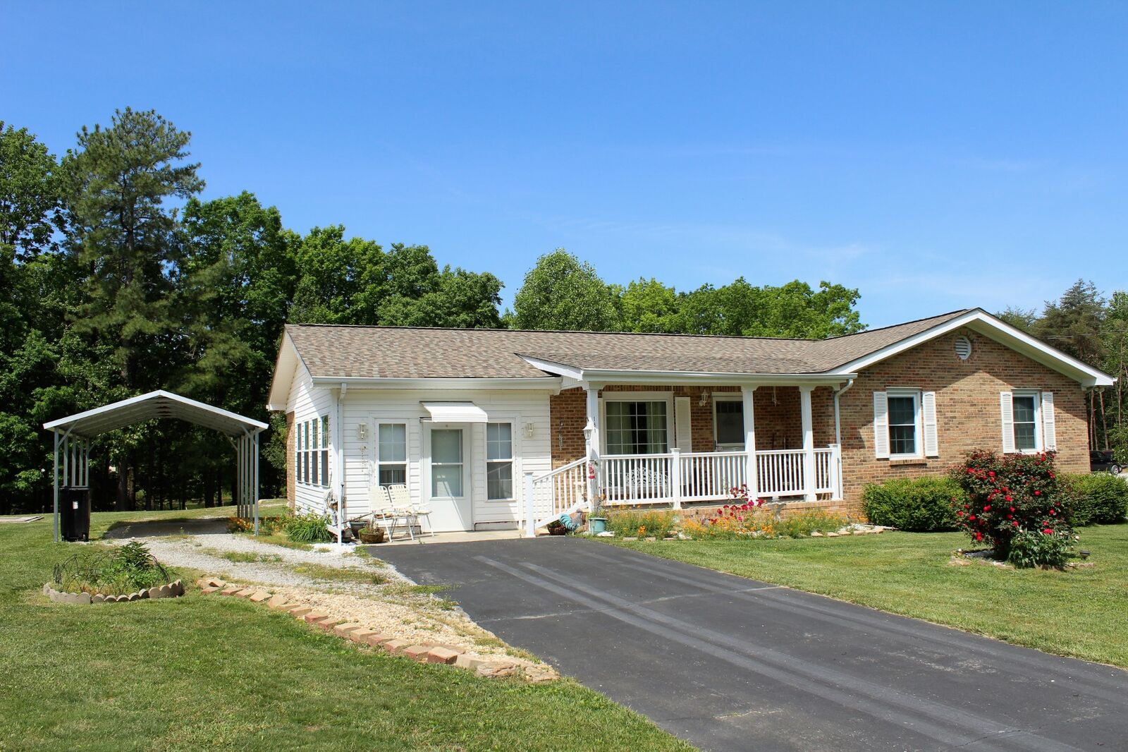Property Photo: 161 Dundee St TN 37356