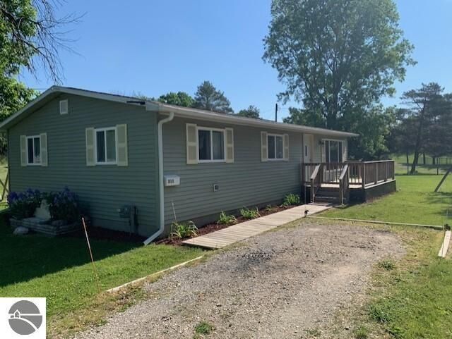 Property Photo:  311 S Euclid Street  MI 48880 