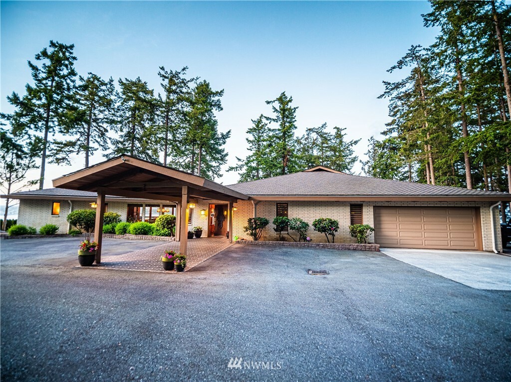 Property Photo:  1532 Scenic Heights Road  WA 98277 