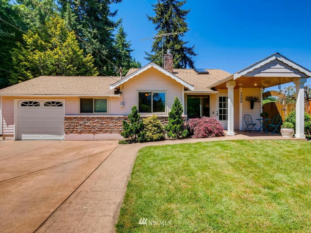 Property Photo:  7306 NE 140th Place  WA 98034 