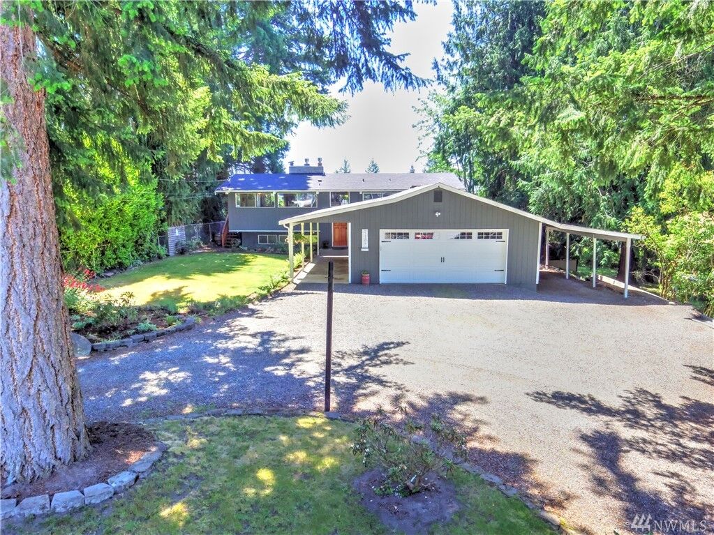 Property Photo:  21104 75th St E  WA 98391 
