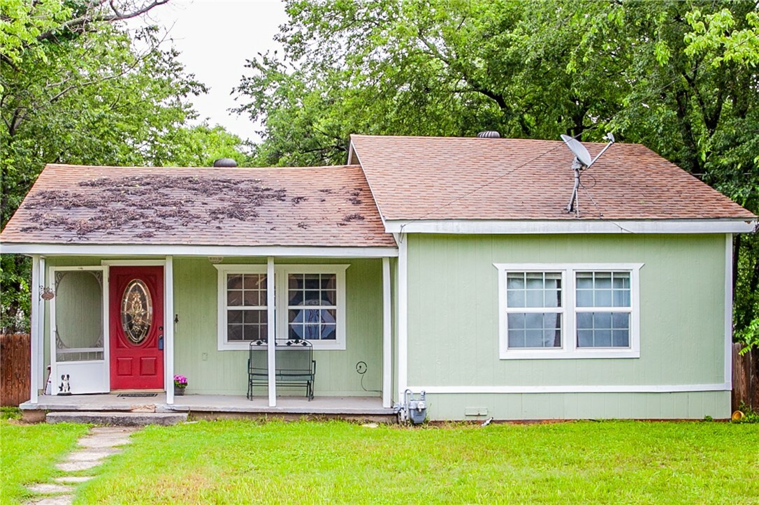 Property Photo:  3613 N 21st Street  TX 76708 