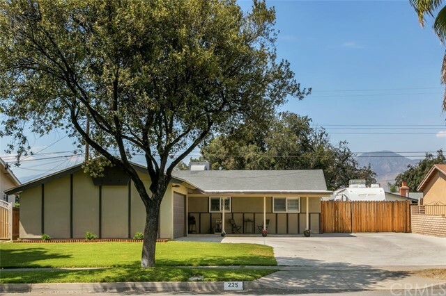 Property Photo:  225 Doyle Avenue  CA 92374 