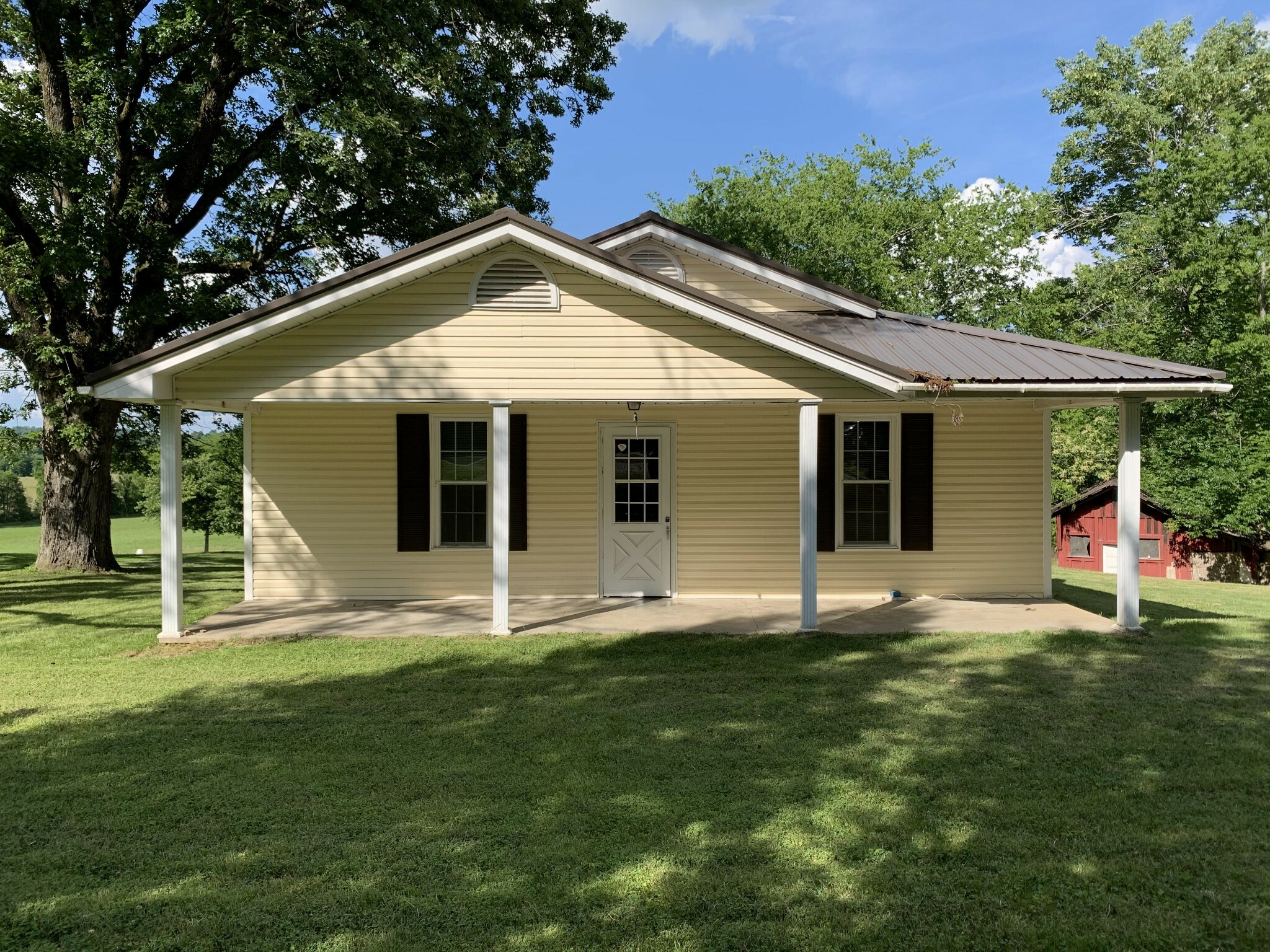 Property Photo:  4371 S Main St  TN 37097 