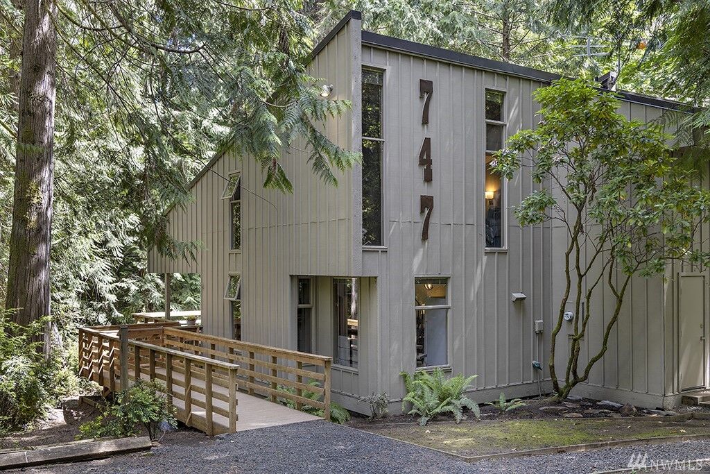 Property Photo: 747 E Promontory Rd WA 98584