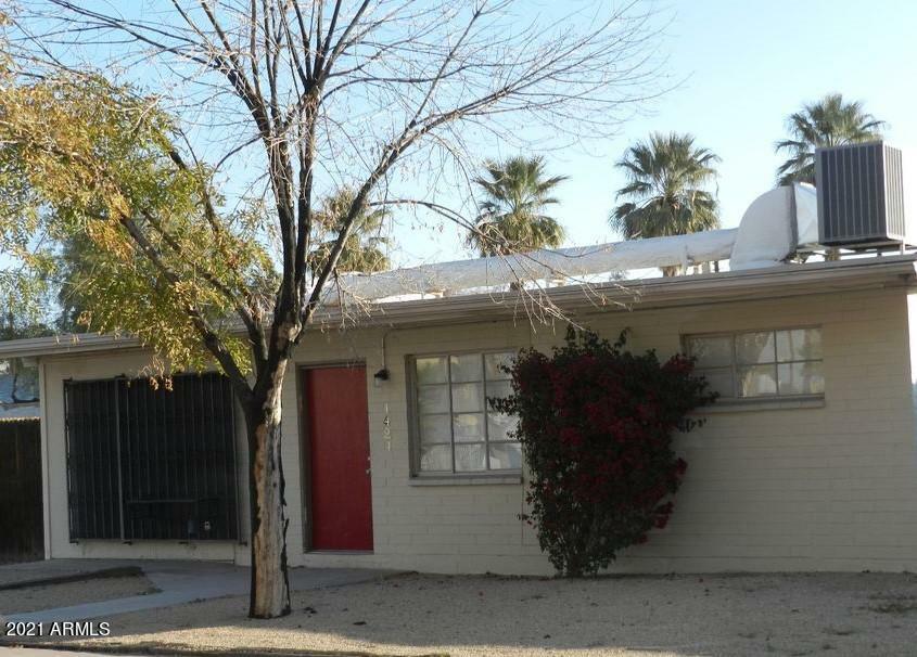 Property Photo:  1421 S Jentilly Lane  AZ 85281 