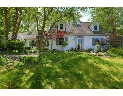 Property Photo: 22 Puritan Rd MA 02461