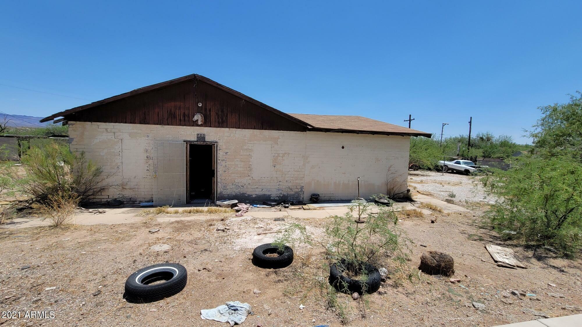 Property Photo:  723 N Tiger Drive  AZ 85618 