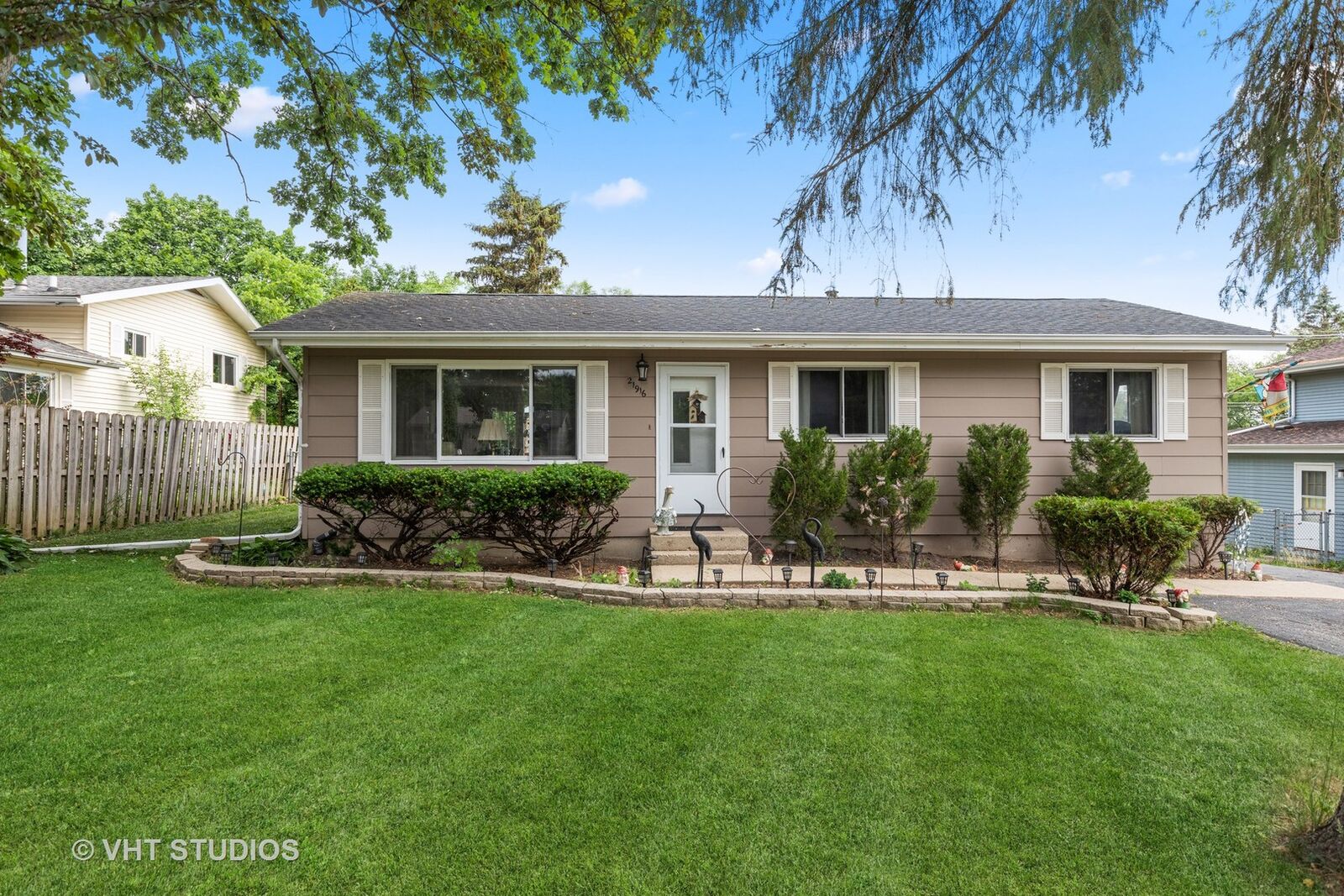 Property Photo: 21916 W Engle Drive IL 60046