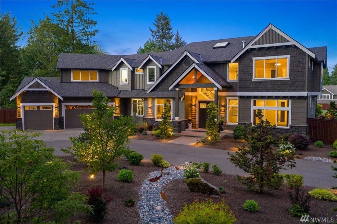 Property Photo: 19008 168th Ave NE WA 98072