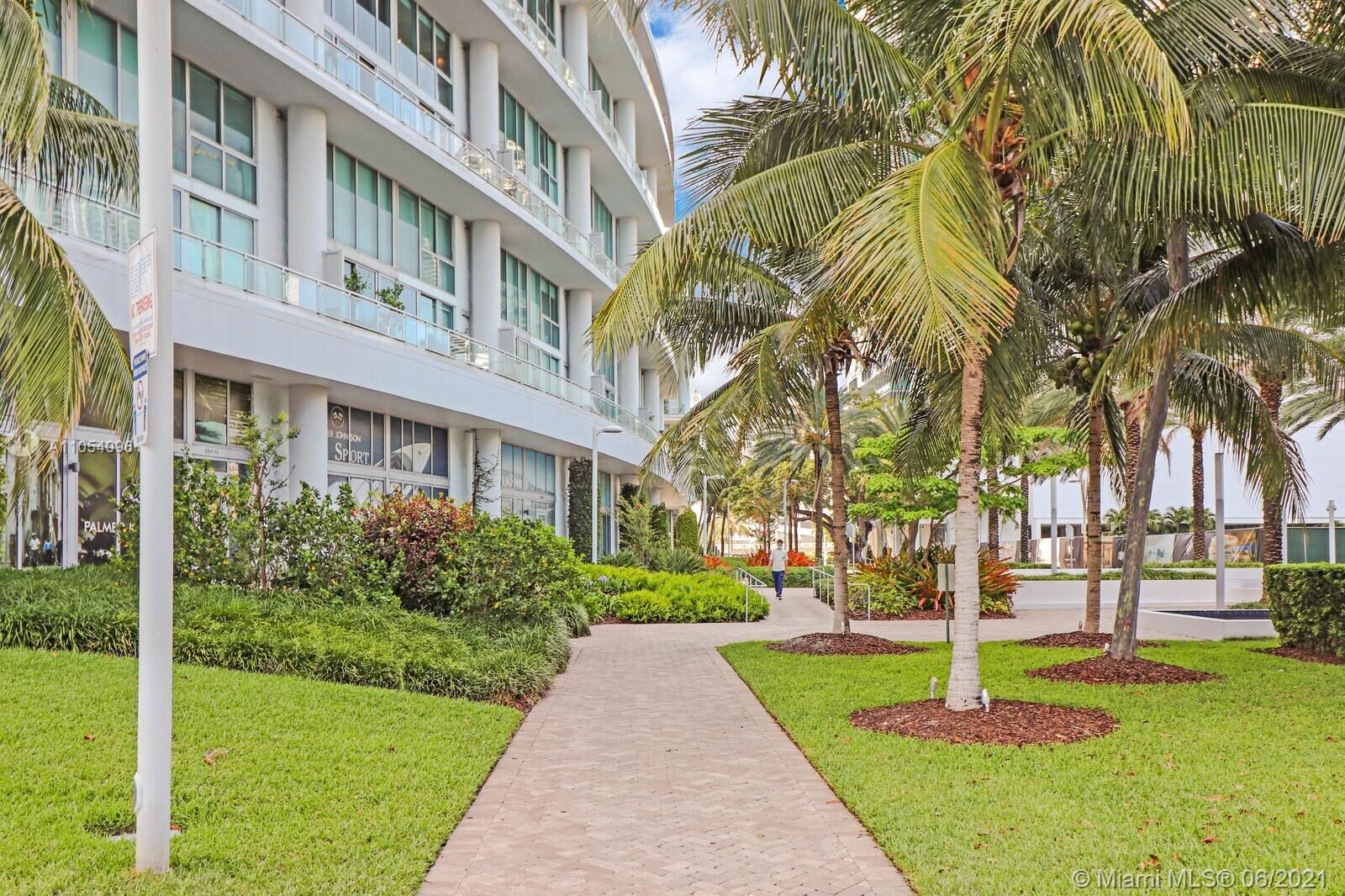 Property Photo: 92 SW 3rd St 3803 FL 33130