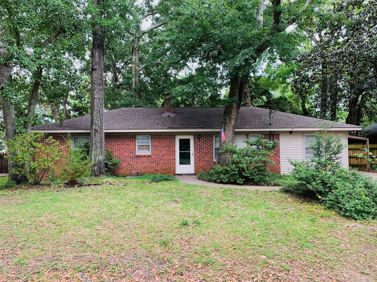 Property Photo:  765 Sinlea Avenue  SC 29464 