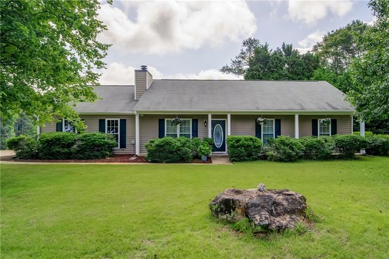 Property Photo:  135 Ridge Drive  GA 30276 