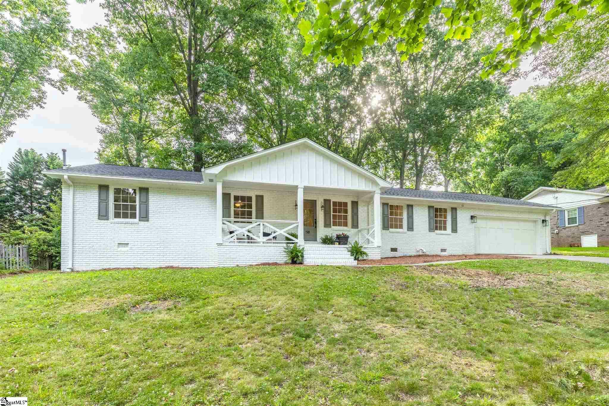 Property Photo:  518 Kenilworth Drive  SC 29615 