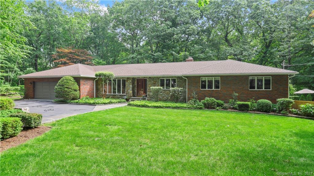 Property Photo: 86 Bayberry Lane CT 06612