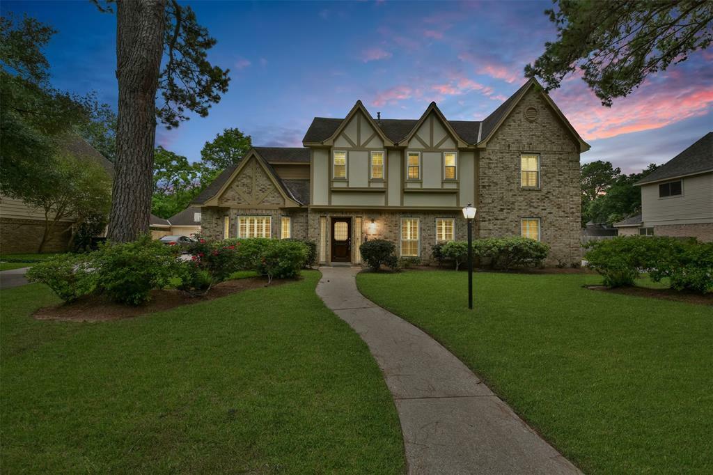 Property Photo:  8211 Pheasant Glen Drive  TX 77379 