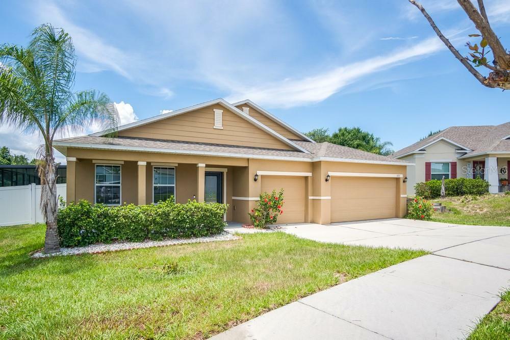 Property Photo:  1375 Water Willow Drive  FL 34736 