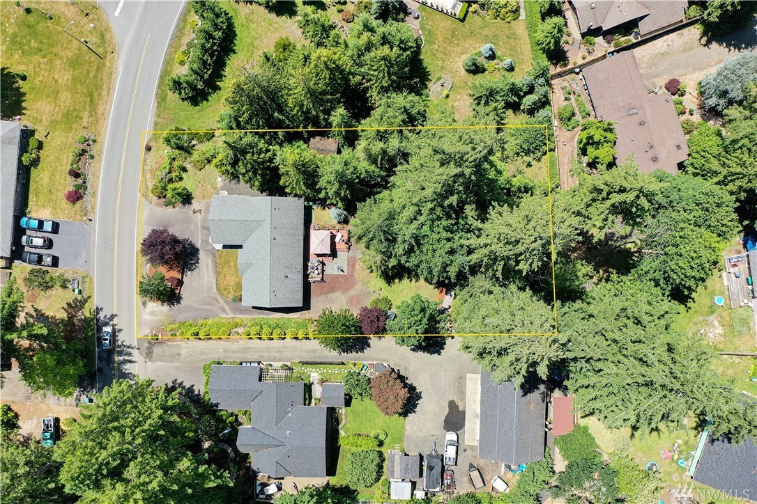 Property Photo:  440 E Lakeland Dr  WA 98524 