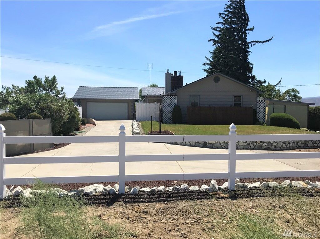 Property Photo:  3510 Vantage Hwy  WA 98926 