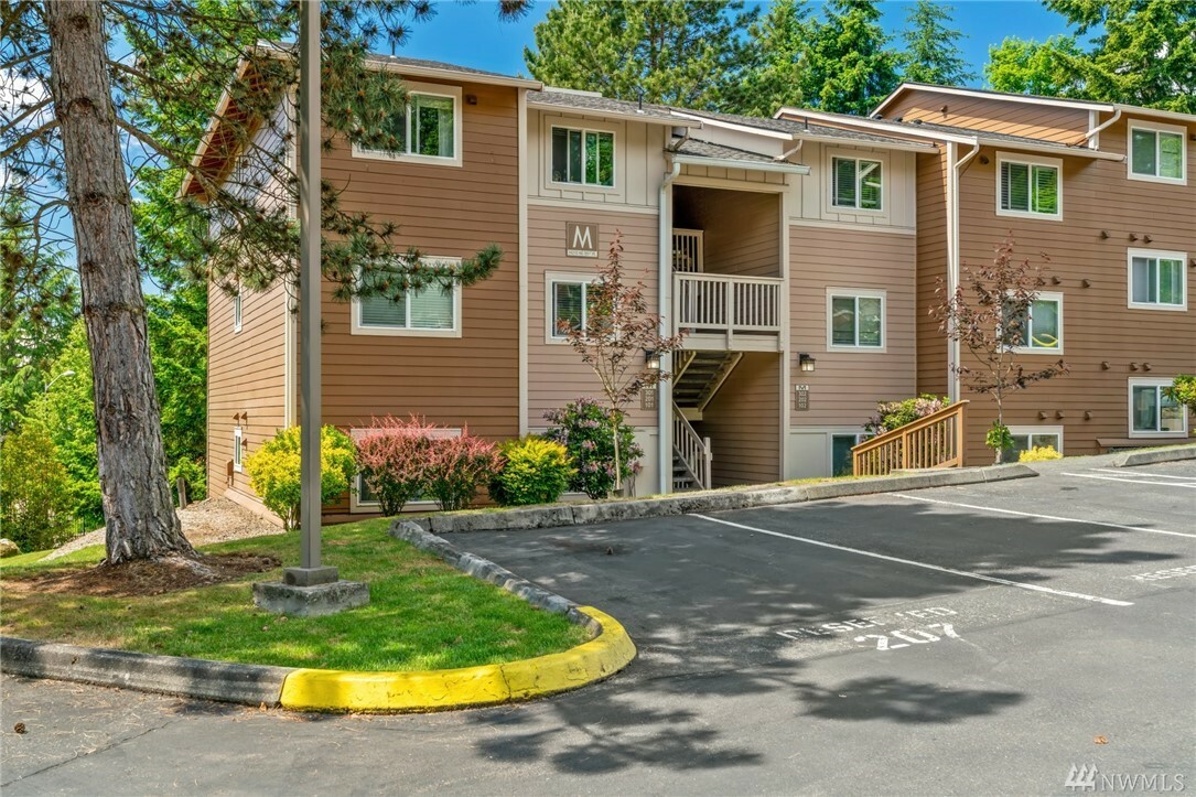 Property Photo:  14210 NE 181st Place M102  WA 98072 