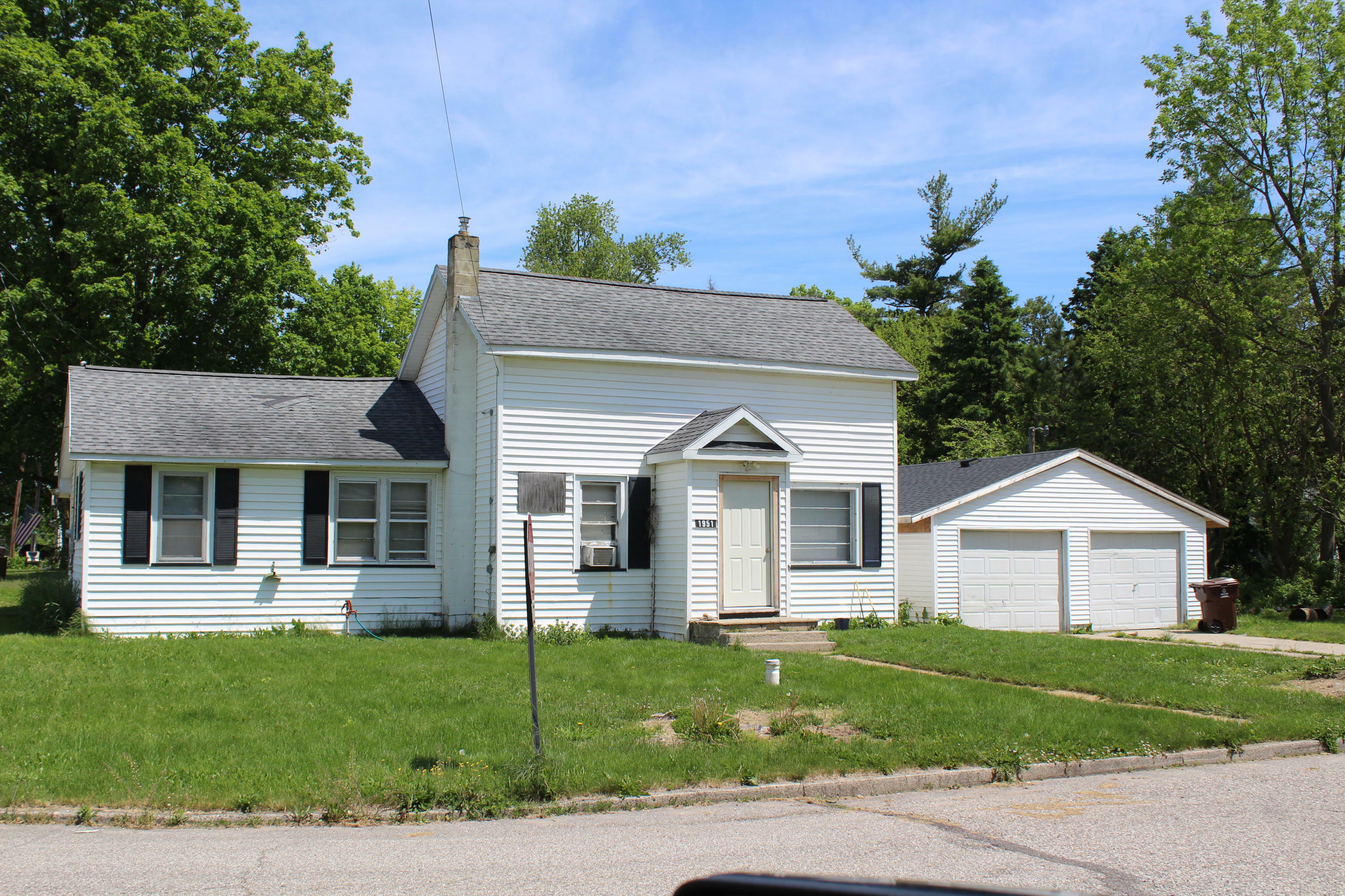 Property Photo:  1951 C Street  MI 48852 