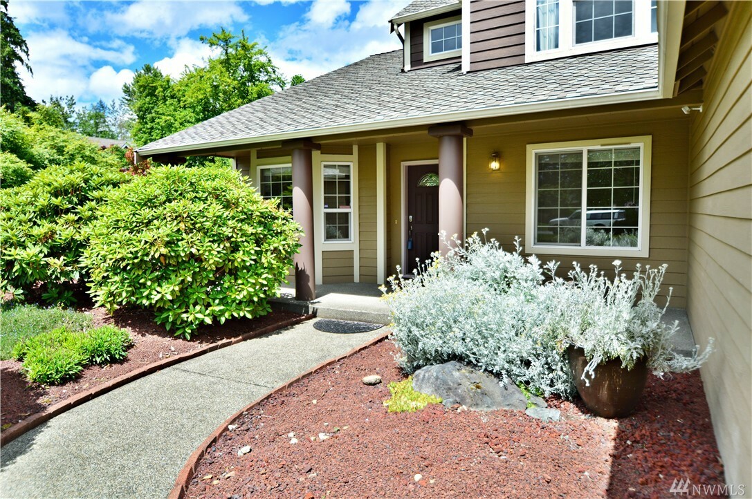 Property Photo:  8707 173rd St E  WA 98375 