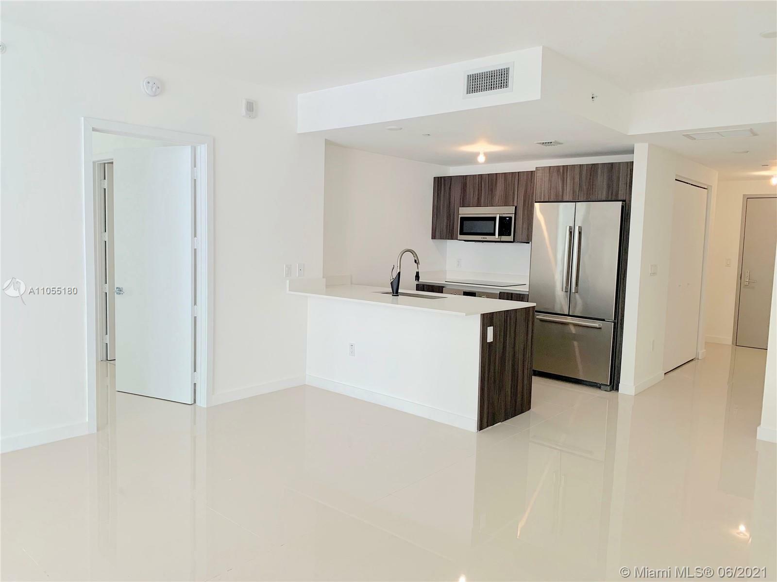 Property Photo:  488 NE 18th Street 3004  FL 33132 