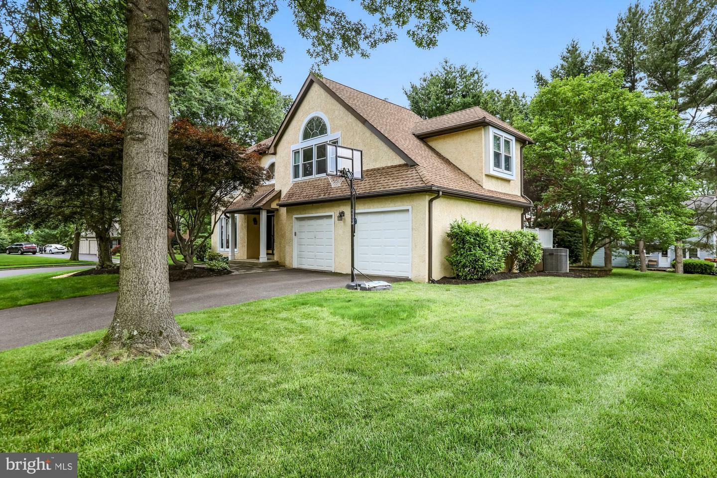 Property Photo: 261 Dilworth Lane PA 19047