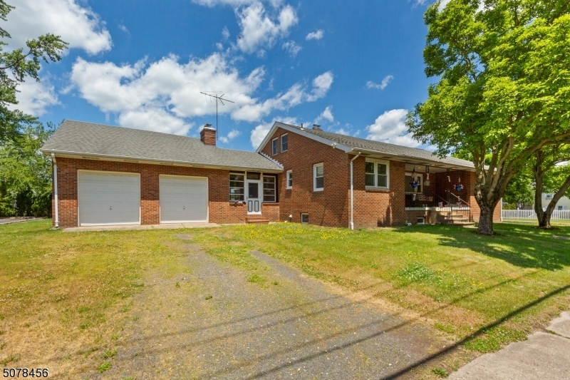 Property Photo:  2100 W Camplain Rd  NJ 08835 