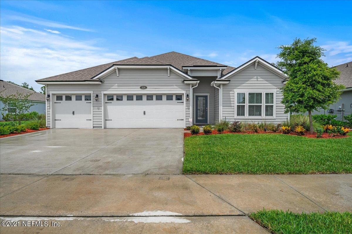 Property Photo:  324 Cedarstone Way  FL 32092 