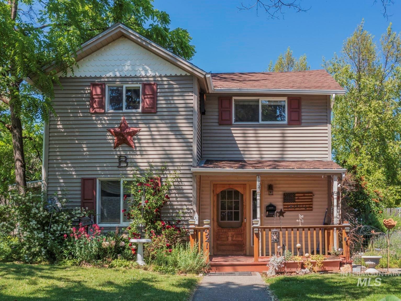 Property Photo: 321 NW Sixth St. ID 83530