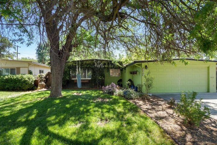 1302 Chestnut Lane  Davis CA 95616 photo