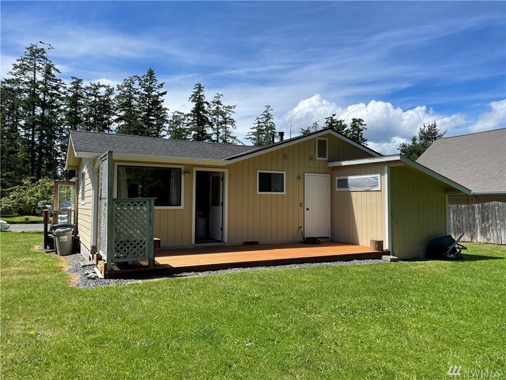 Property Photo:  640 Hunt St  WA 98250 