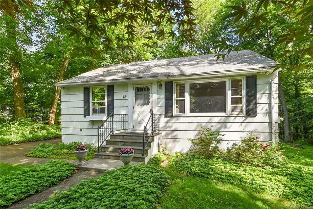 Property Photo:  18 Rancho Drive  NY 10567 