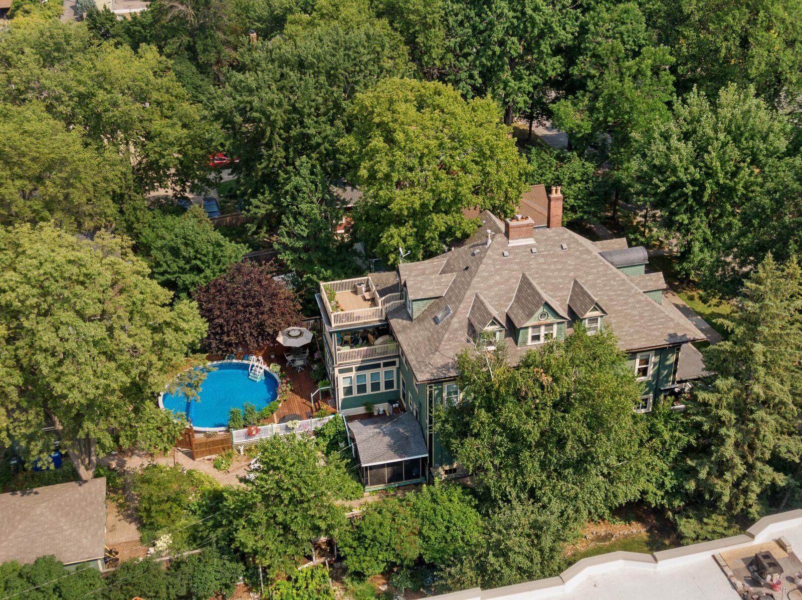 Property Photo:  469 Laurel Avenue  MN 55102 