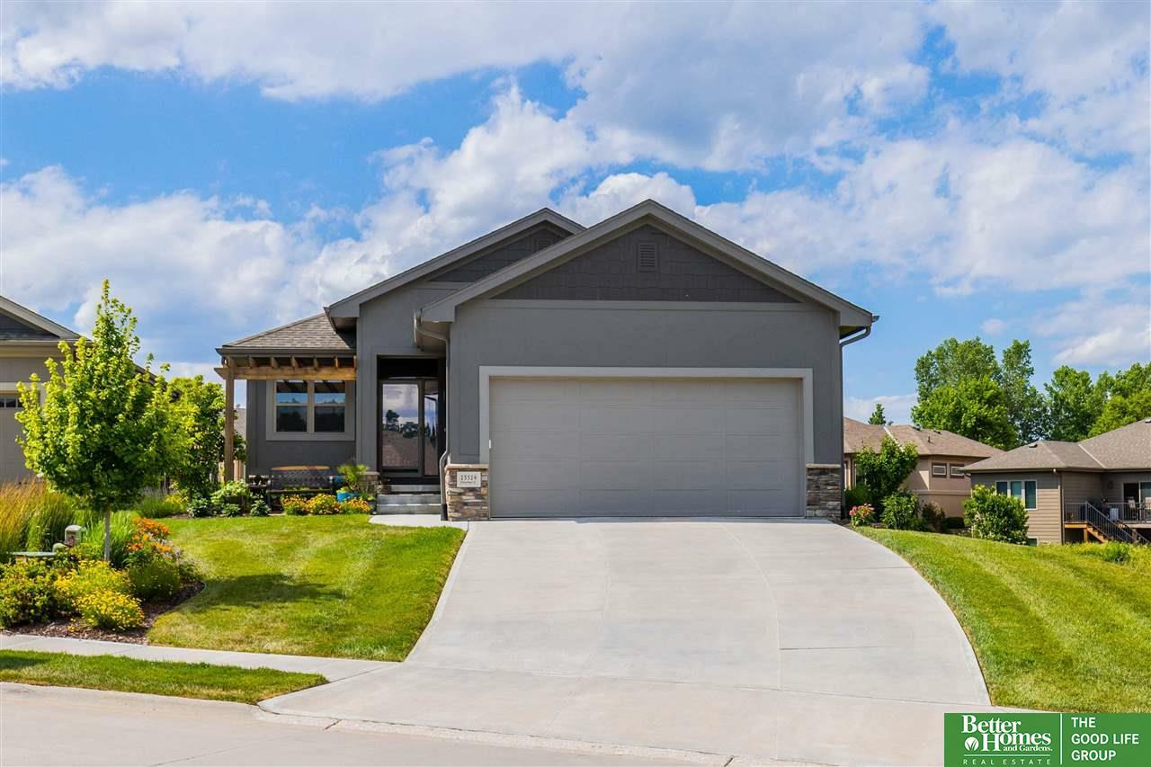 Property Photo:  15514 Hanover  NE 68007 