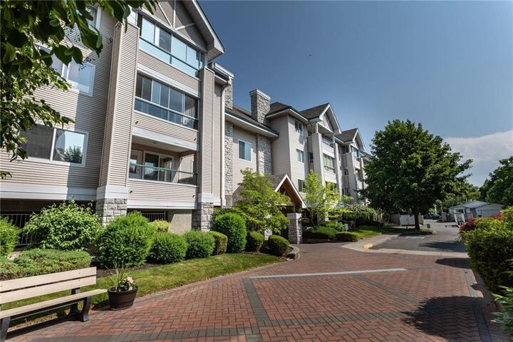 980 Glenwood Avenue 308  Kelowna BC V1Y 9P2 photo