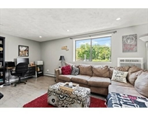Property Photo: 295 Main St 12 MA 01867