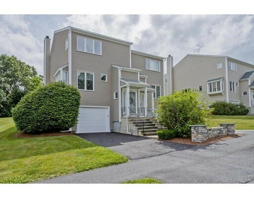 Property Photo:  68 Oakwood Ln 68  MA 01604 