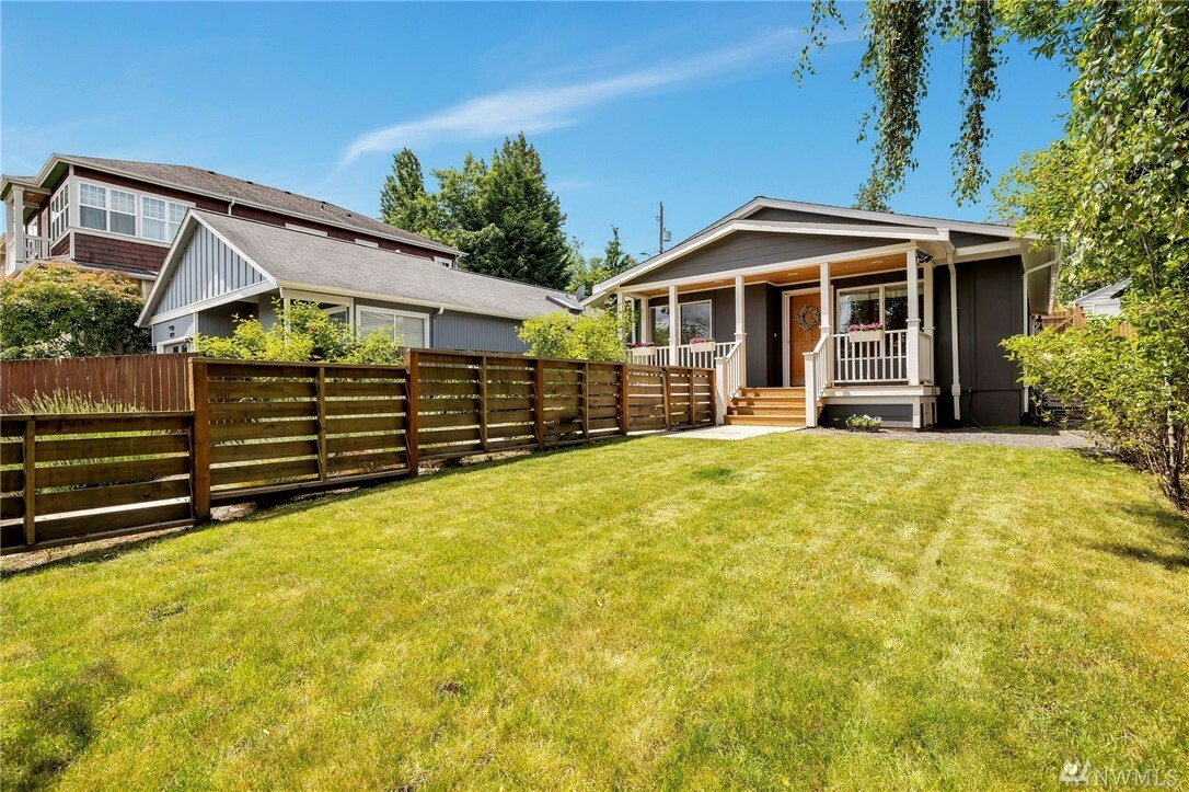 Property Photo:  5925 32nd Ave SW  WA 98126 