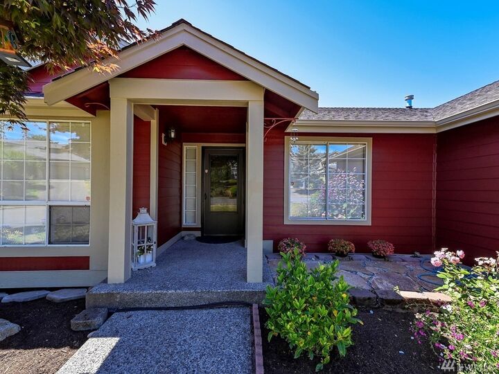 Property Photo:  3702 47th Ave NE  WA 98422 