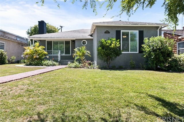 Property Photo:  3833 Olive Avenue  CA 90807 