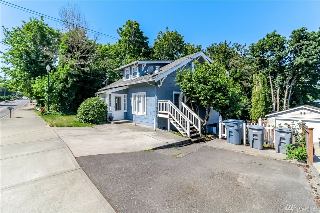 Property Photo:  2024 Grandview Dr W  WA 98466 