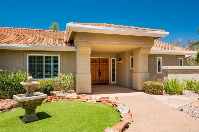 Property Photo:  2524 Camino De Los Aves  CA 91901 