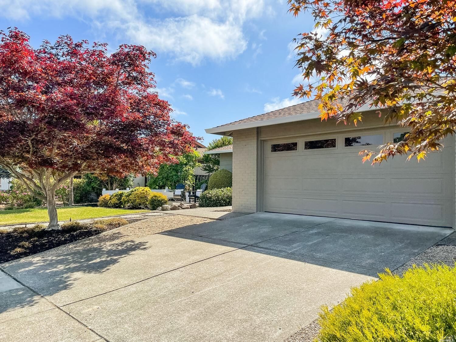 Property Photo: 8848 Hood Mountain Way CA 95409