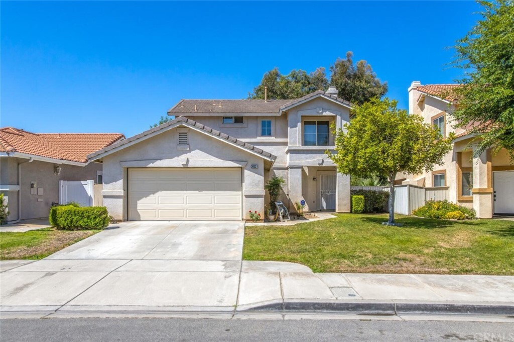 Property Photo: 29133 Whitegate Lane CA 92346