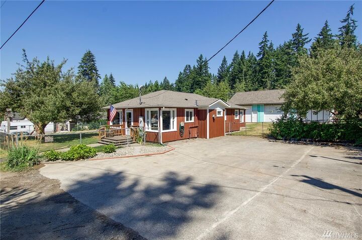 Property Photo: 3811 S Bean Rd WA 98363
