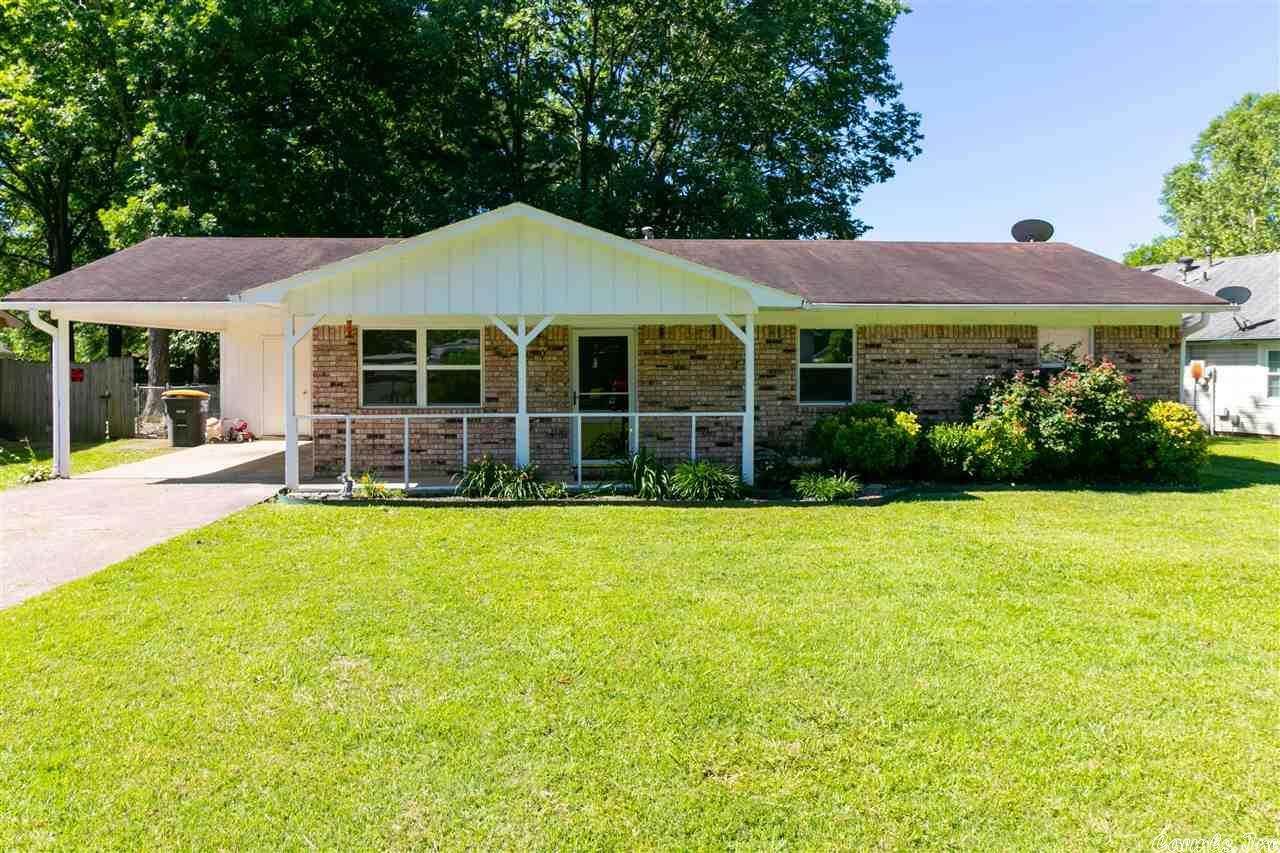 Property Photo:  2404 Carywood Drive  AR 72022 